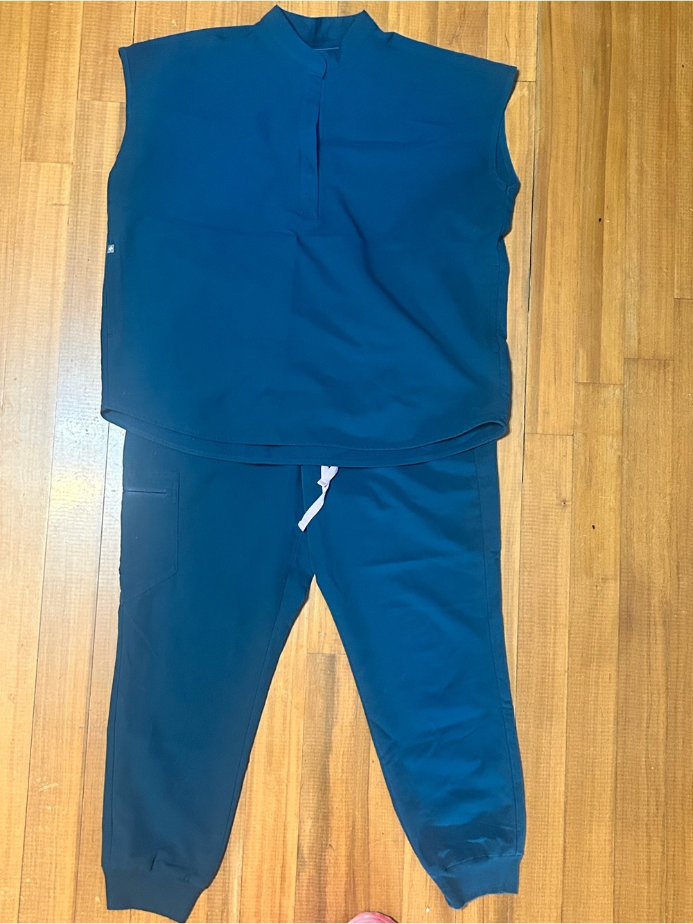 Figs Scrub Rafaela Oversized Scrub Top Medium Jogger Bottoms Large Petite